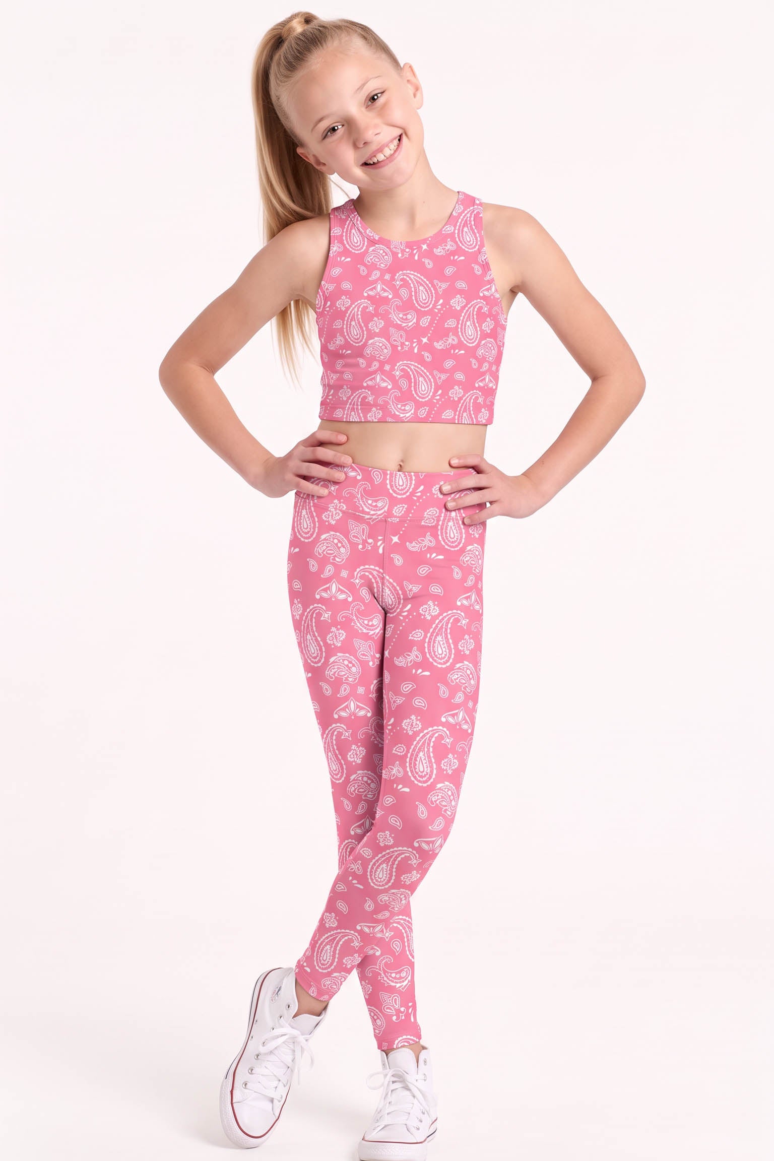 GSFW26_PinkPaisley_KidsFront_0b34f663-42df-49b1-962c-63d87ce7e04e.jpg